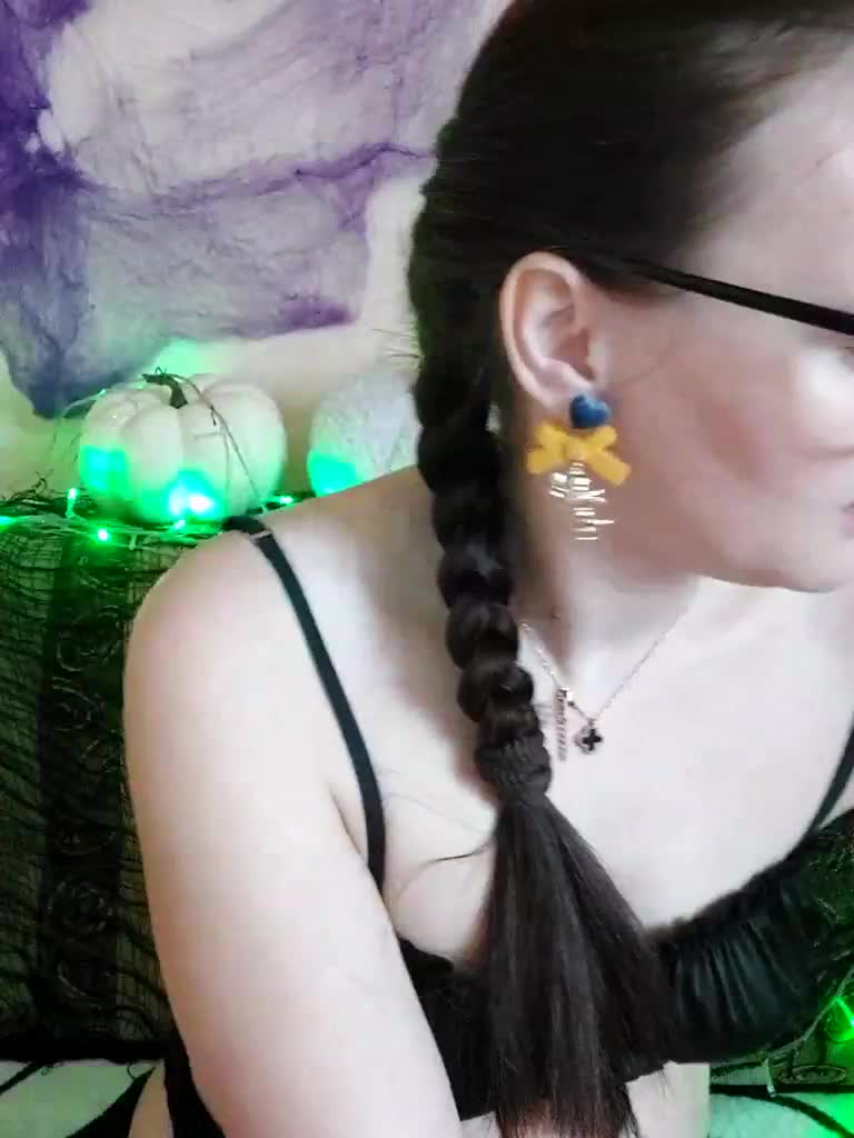 LisaLovHoney Adult Chat November 2, 2025