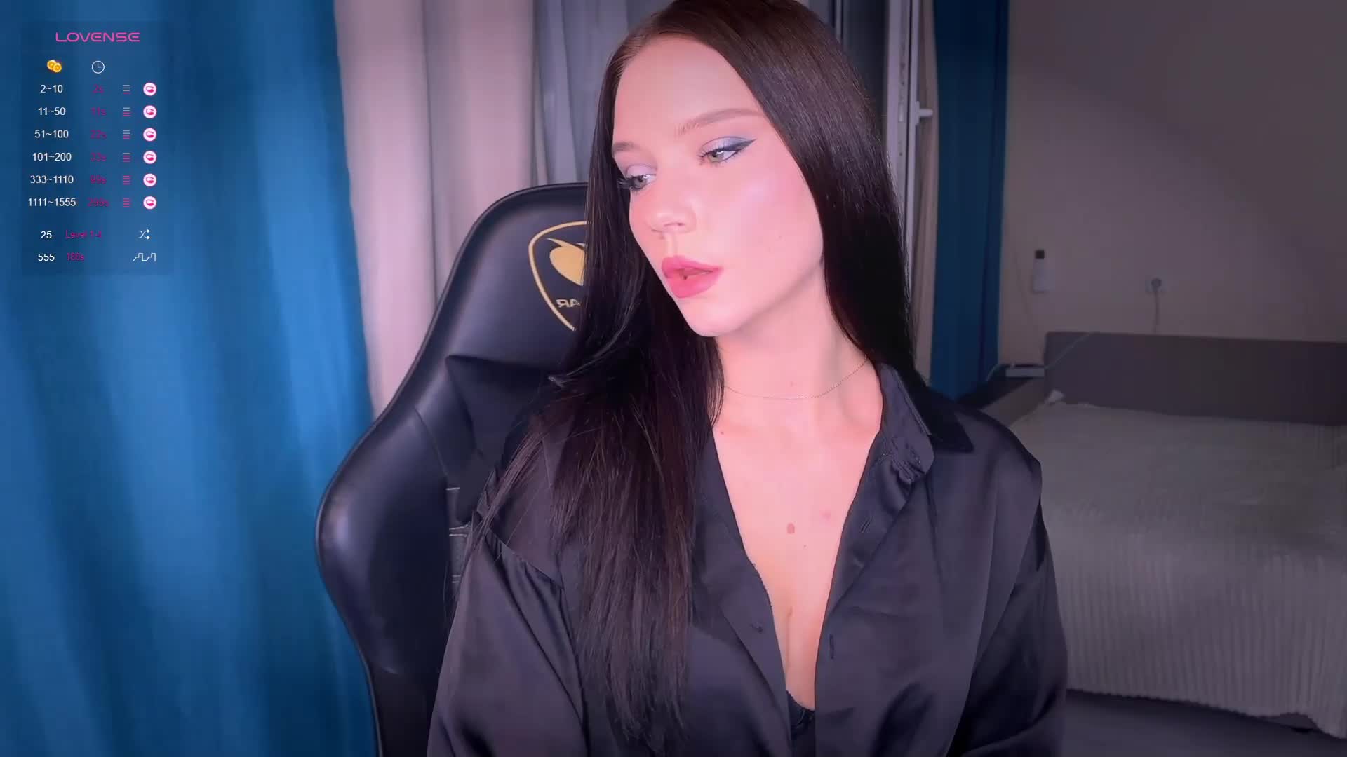 -Violetta- Adult Chat November 2, 2025