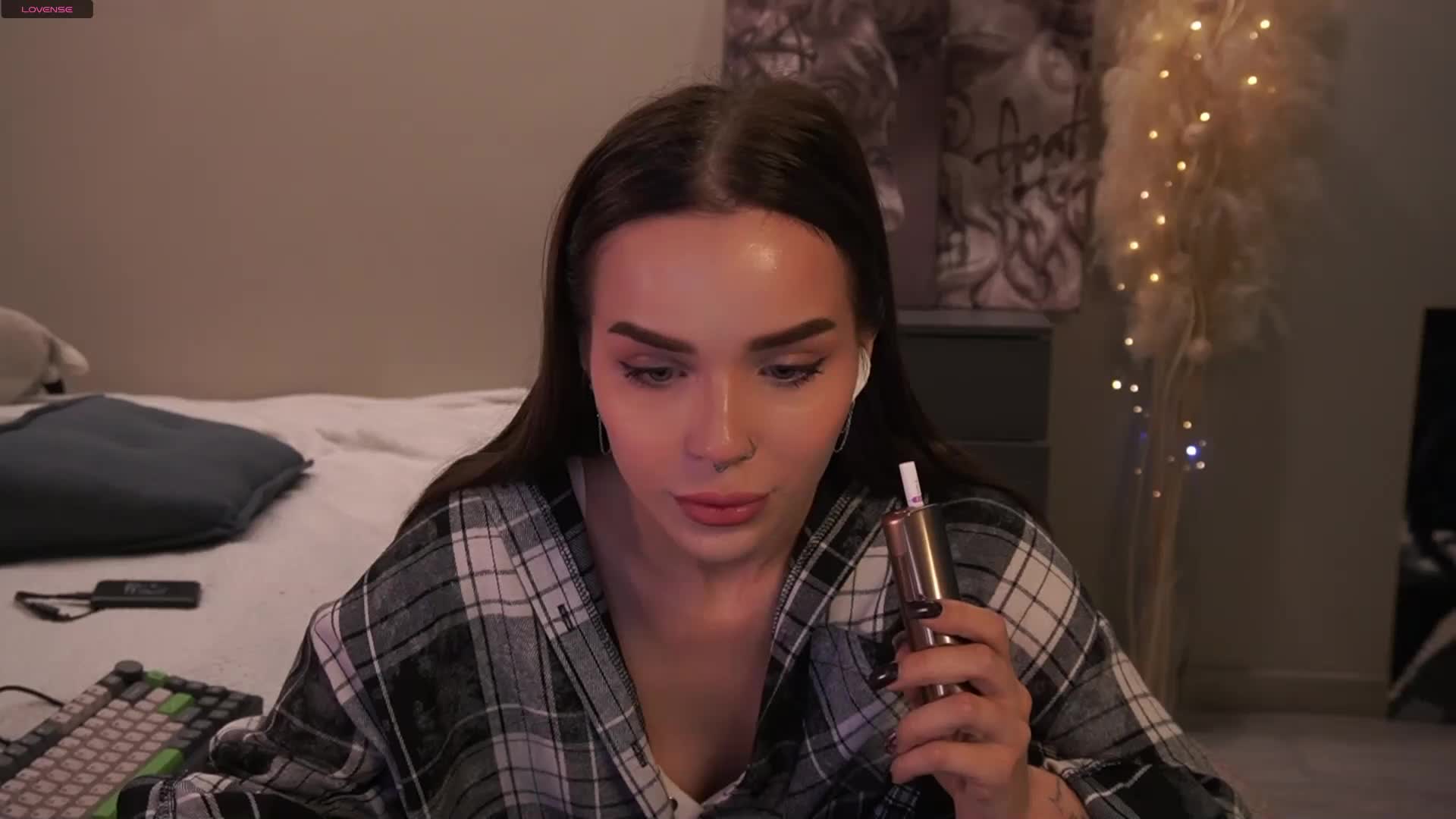 MiniNika Adult Chat November 2, 2025