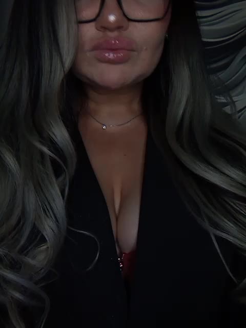 Brunetochkaaa Adult Chat November 2, 2025