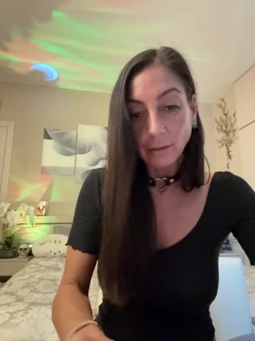 IrinkaGata Adult Chat November 3, 2025