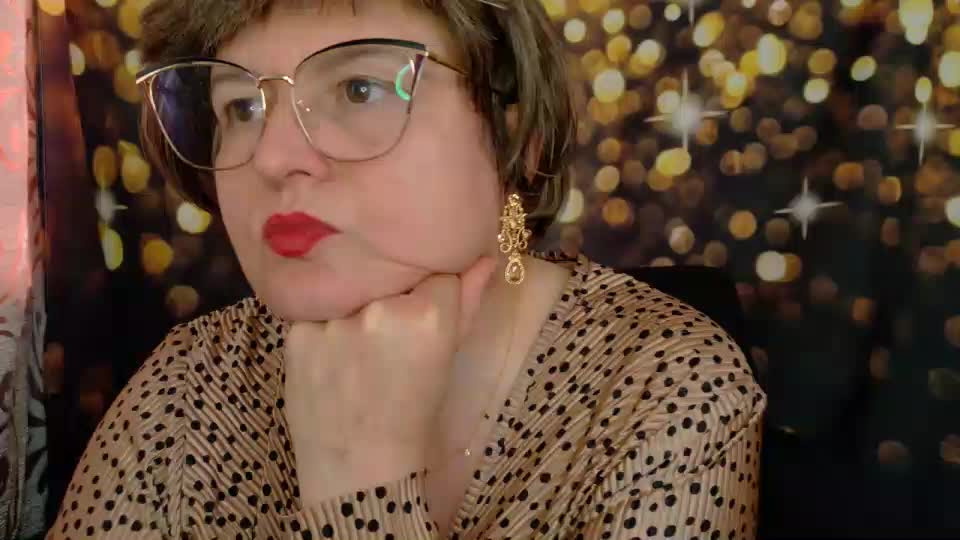 Golden_Lady Adult Chat November 3, 2025