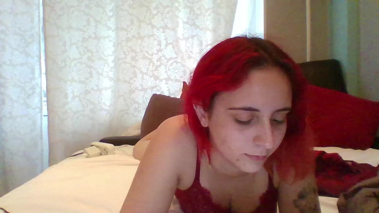 Hotredhead01 Adult Chat November 3, 2025