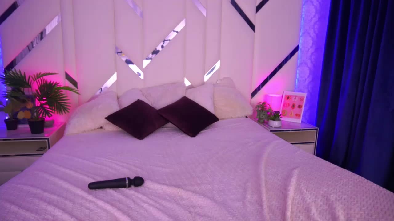 FloraGreys Adult Chat November 3, 2025