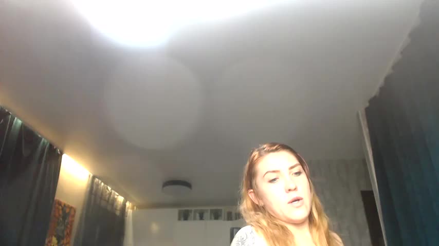 Reginasmilee Adult Chat November 3, 2025