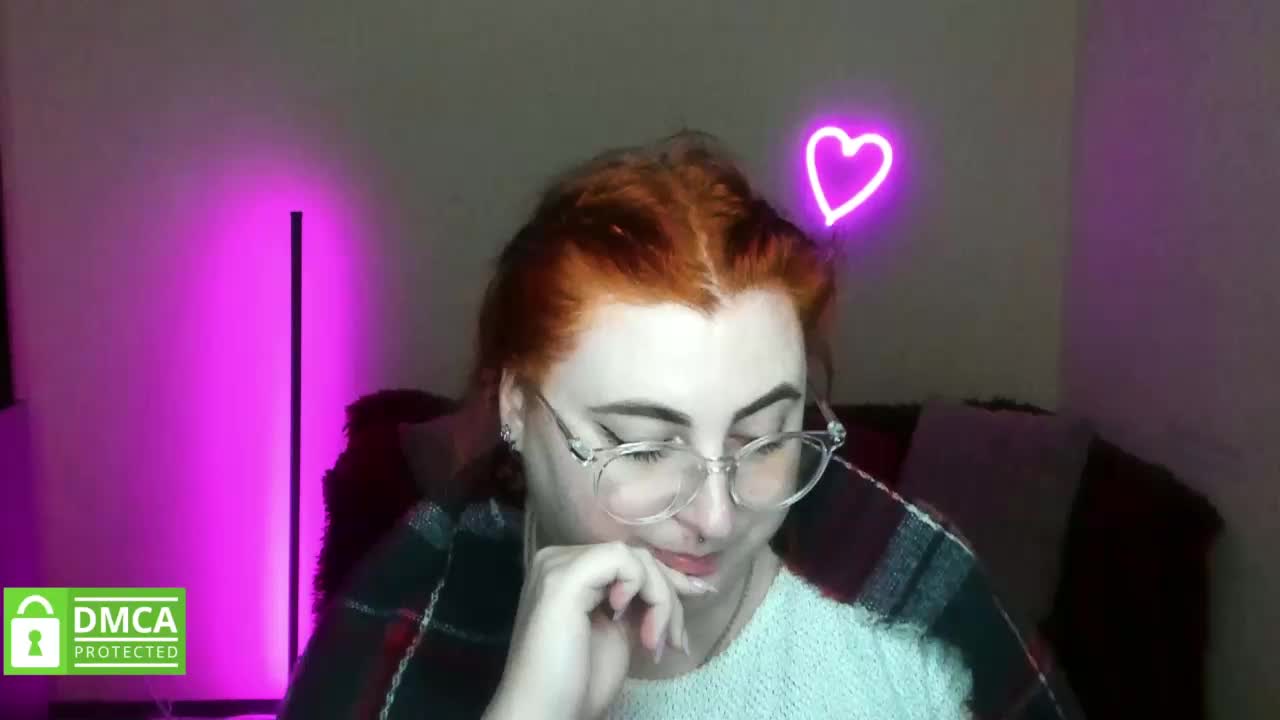 Aliciaredluv Adult Chat November 3, 2025