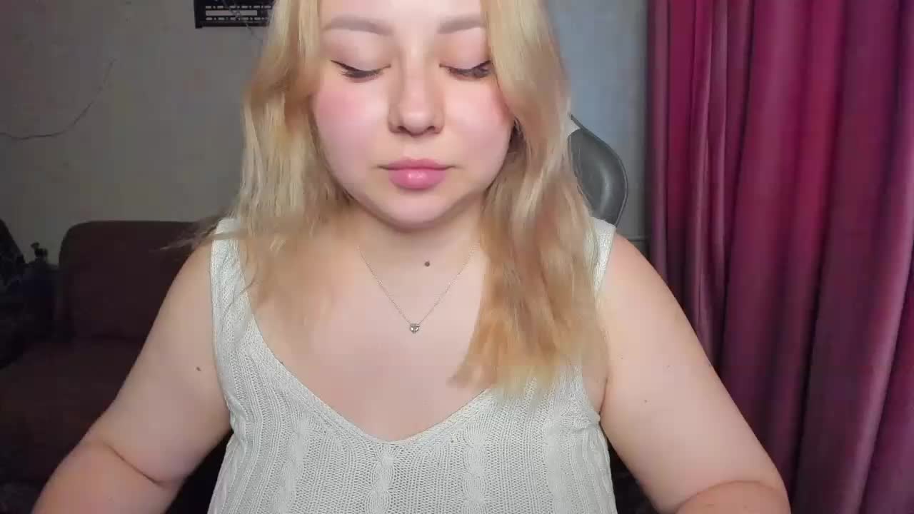 MilkaFoxy Adult Chat November 4, 2025