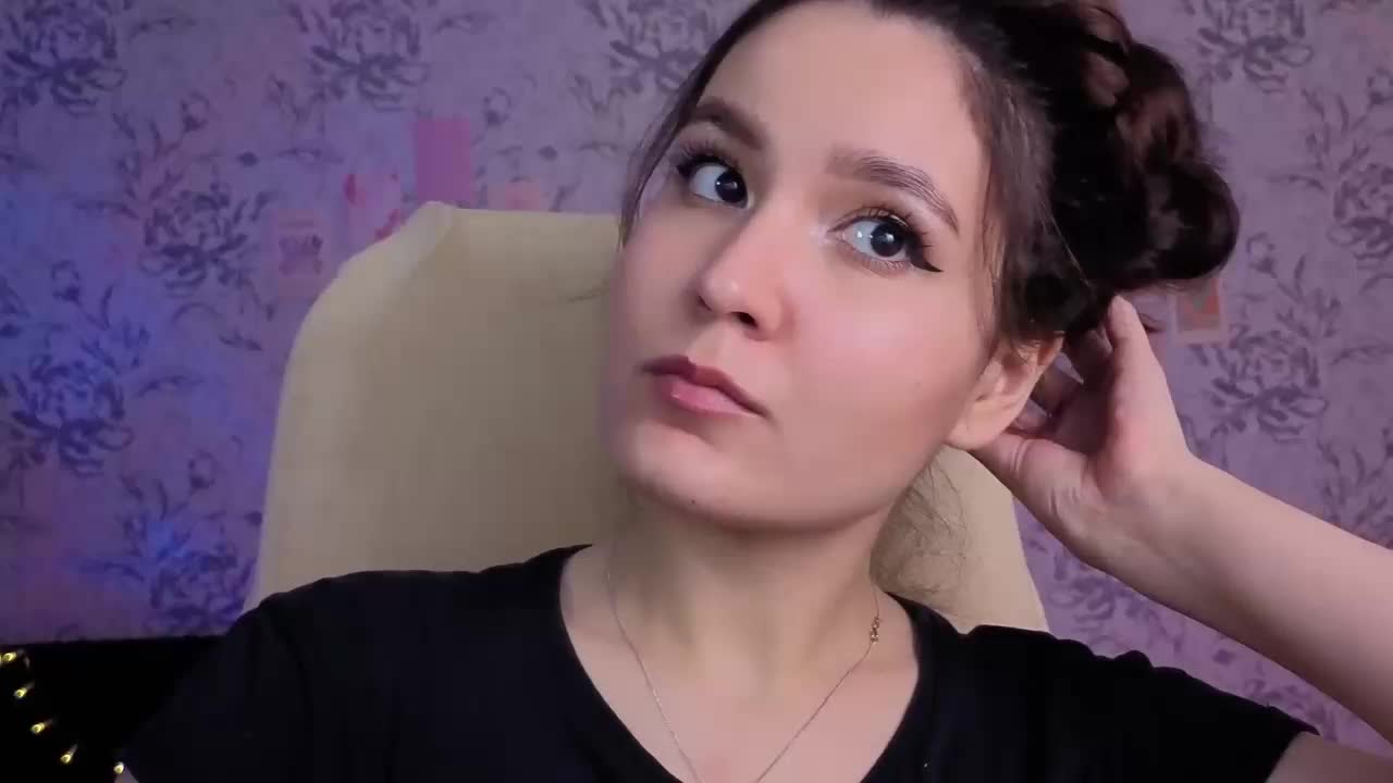 annie-fleur Adult Chat November 5, 2025