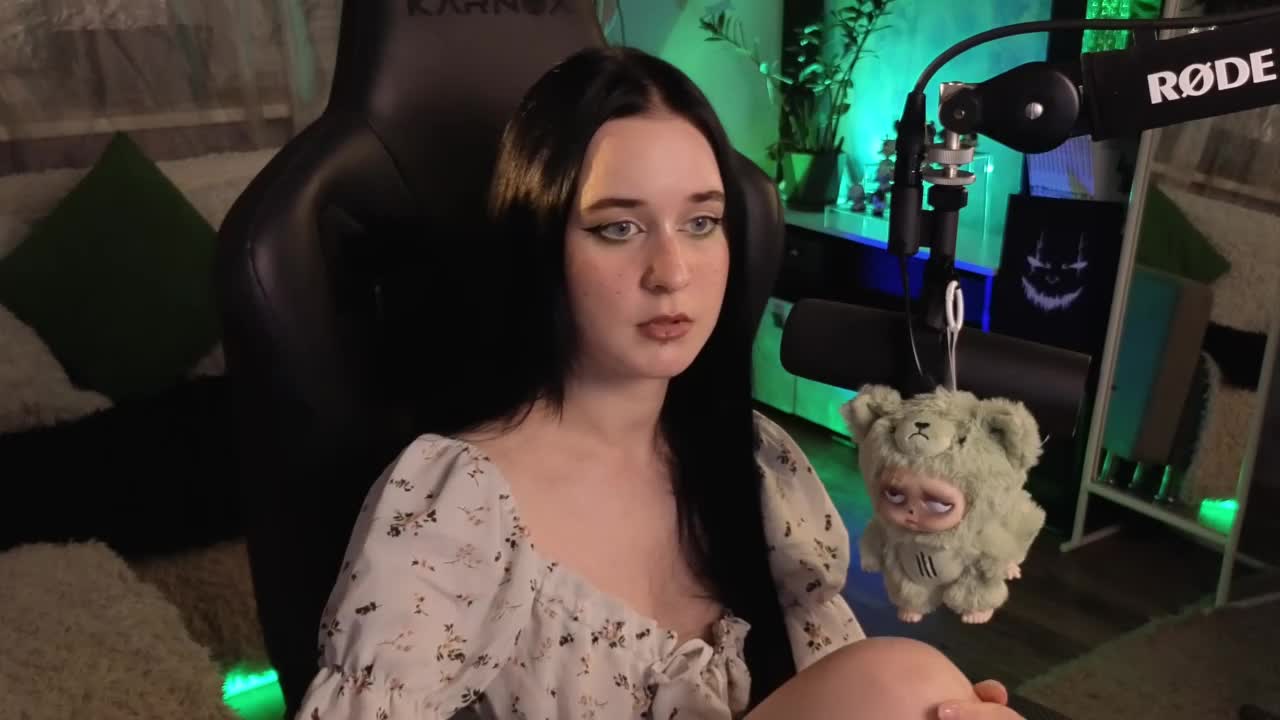 Kira_Li_Lime Adult Chat November 5, 2025