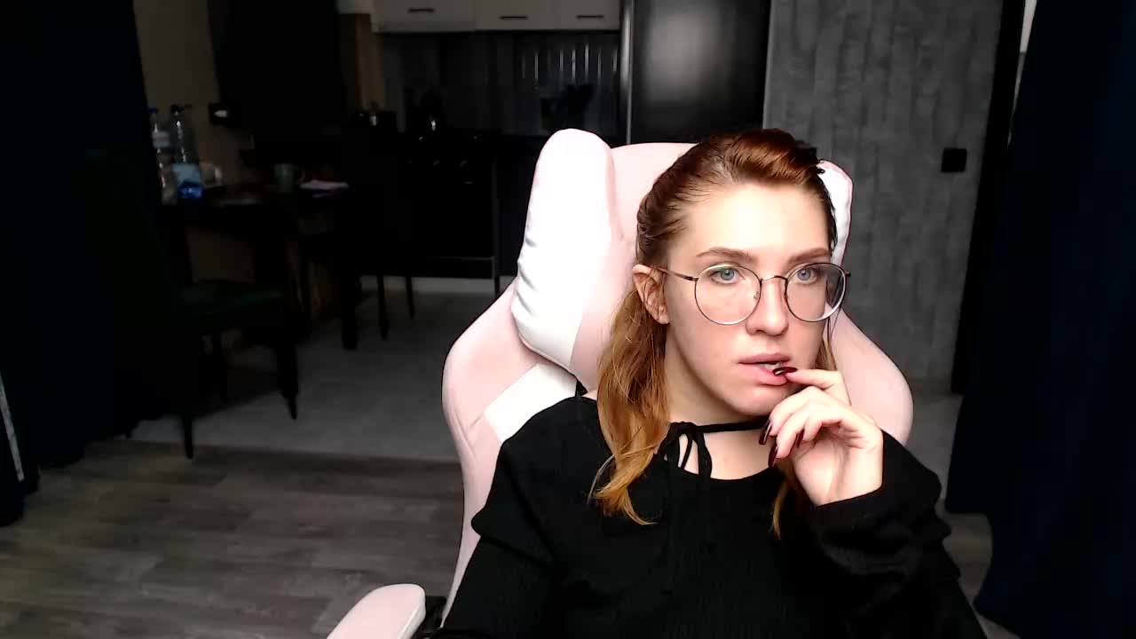 Regimasmile Adult Chat November 5, 2025