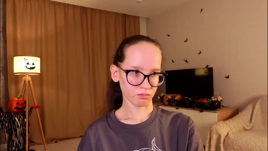 lynettebails Adult Chat November 6, 2025