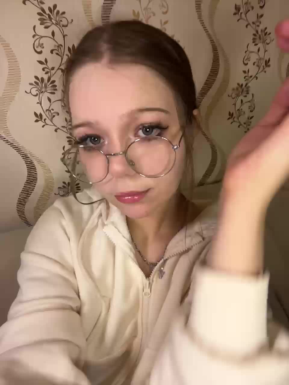 MelMooon Adult Chat November 6, 2025