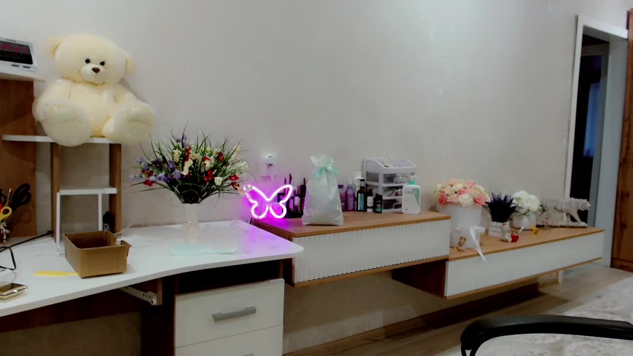 JuicyGloss Adult Chat November 4, 2025