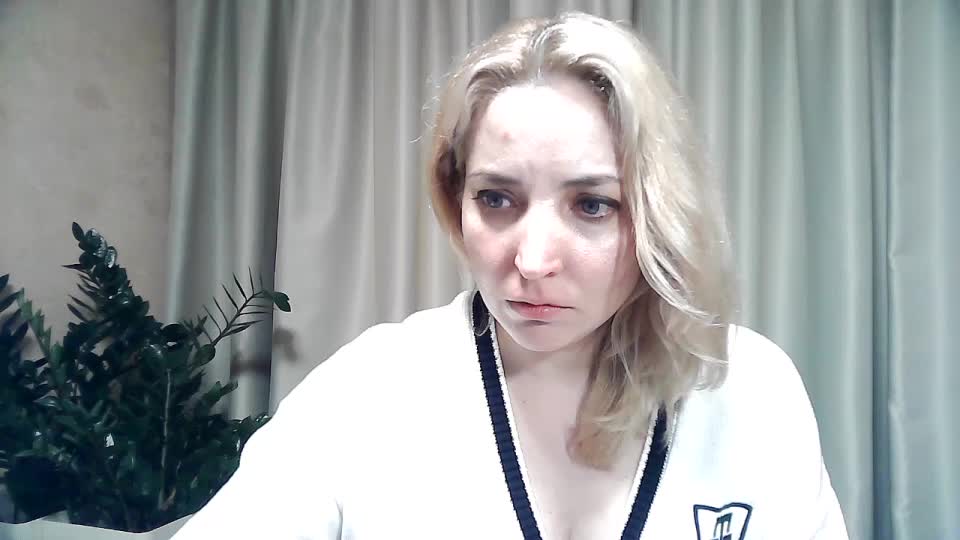 mariska-kiska Adult Chat November 3, 2025