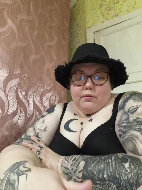 Svetlanka86 Adult Chat November 5, 2025