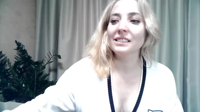 mariska-kiska Adult Chat November 3, 2025