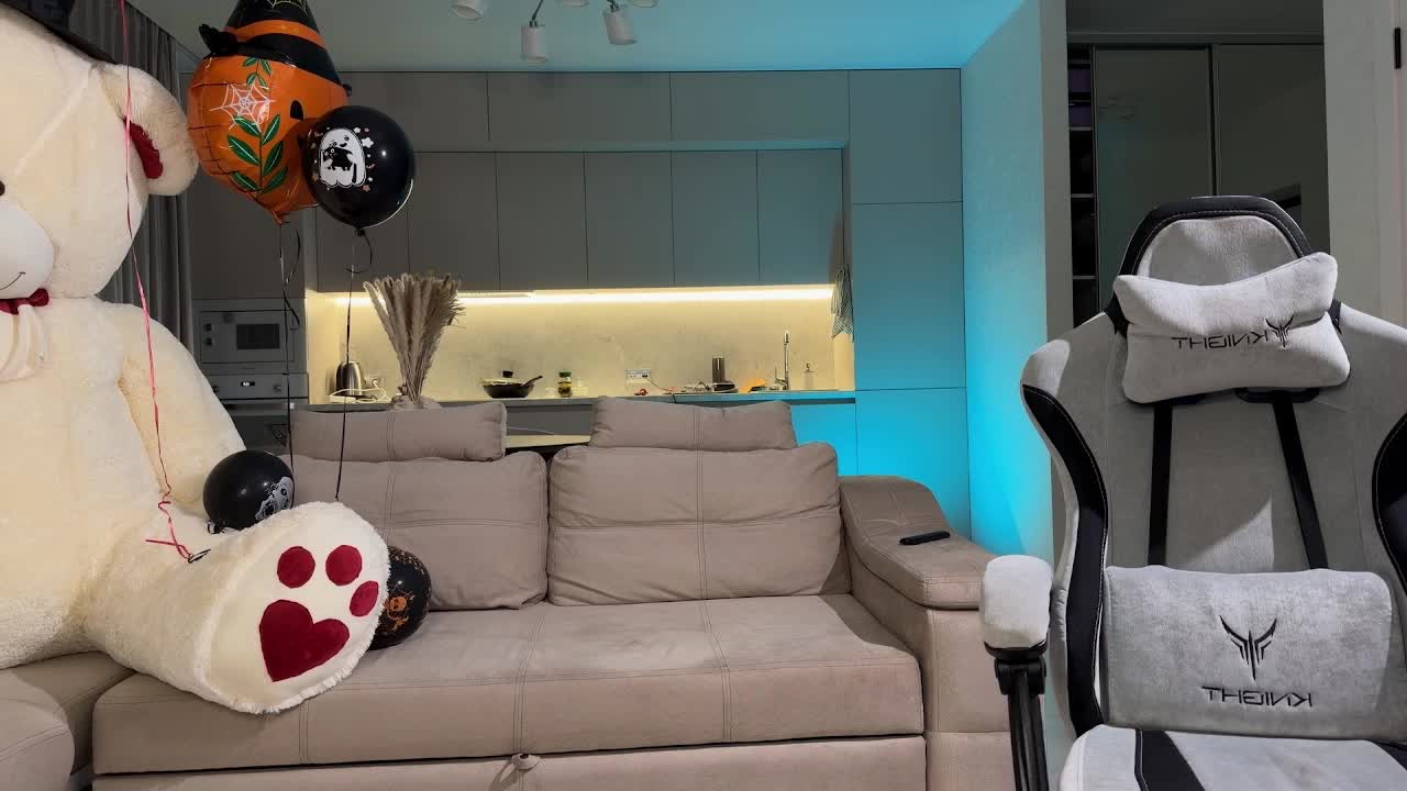 Sofi-Mi Adult Chat November 5, 2025