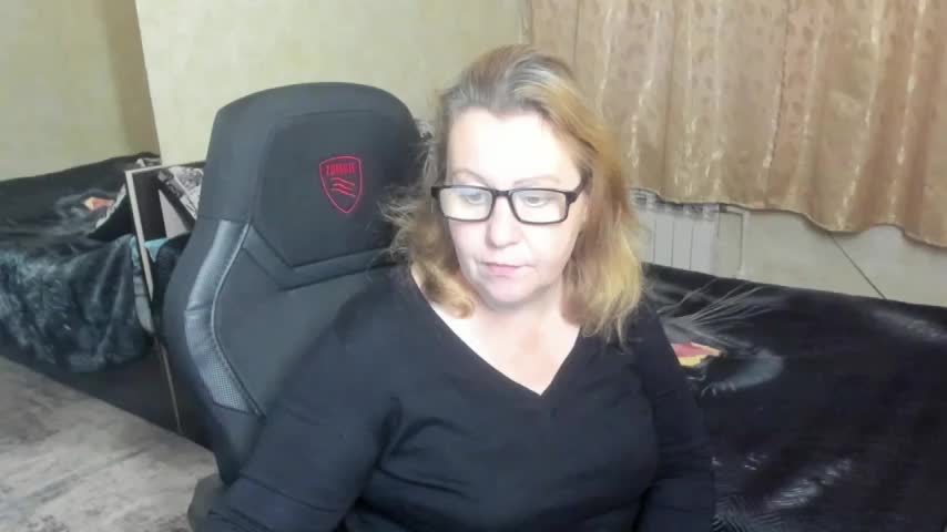 Frau_Marta Adult Chat November 4, 2025