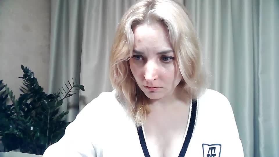 mariska-kiska Adult Chat November 3, 2025