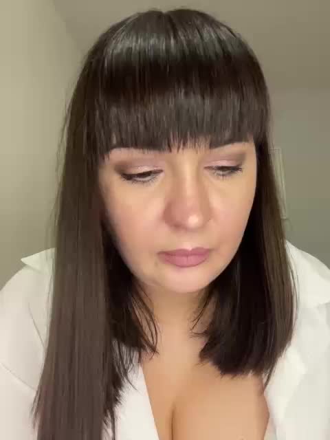 Alina-Milf Adult Chat November 5, 2025