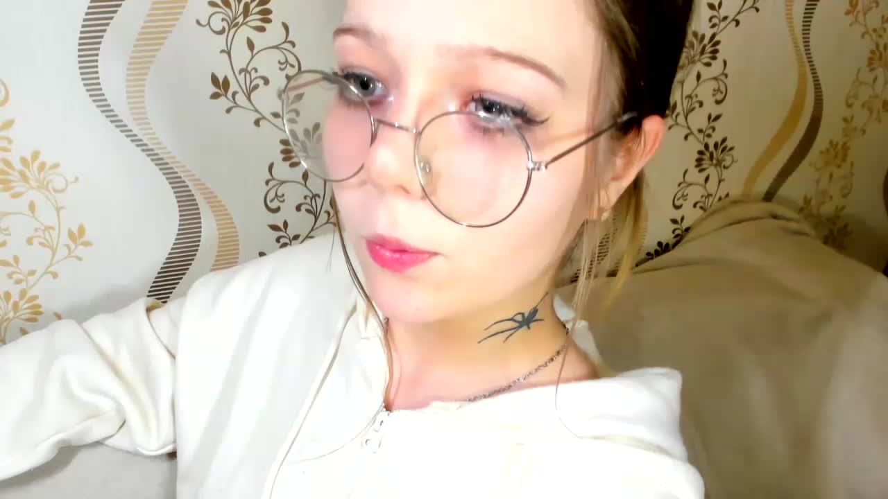 MelMooon Adult Chat November 6, 2025