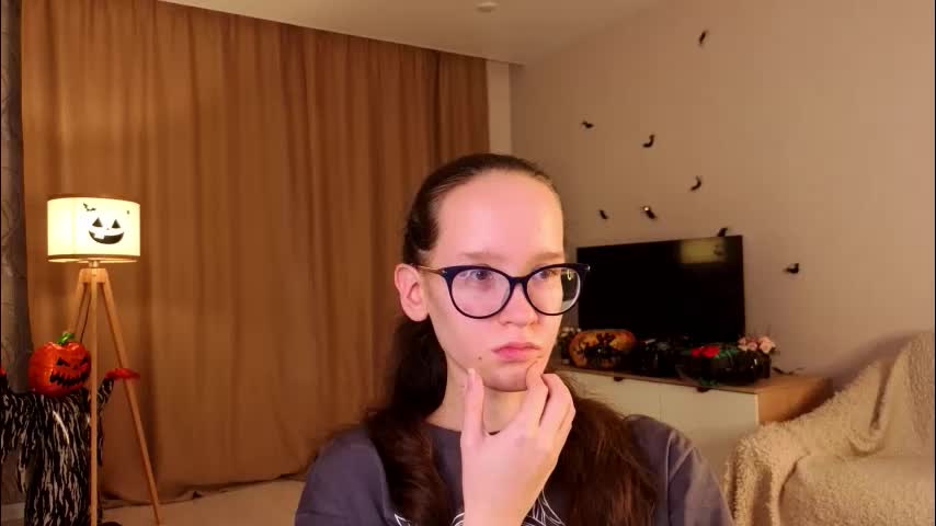 lynettebails Adult Chat November 6, 2025