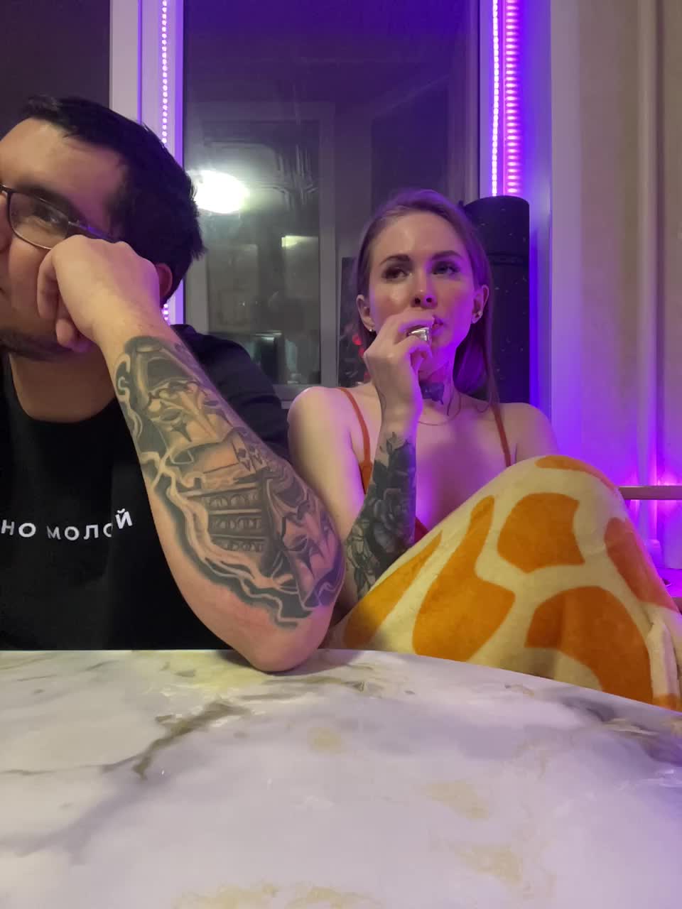 Letti28 Adult Chat November 3, 2025