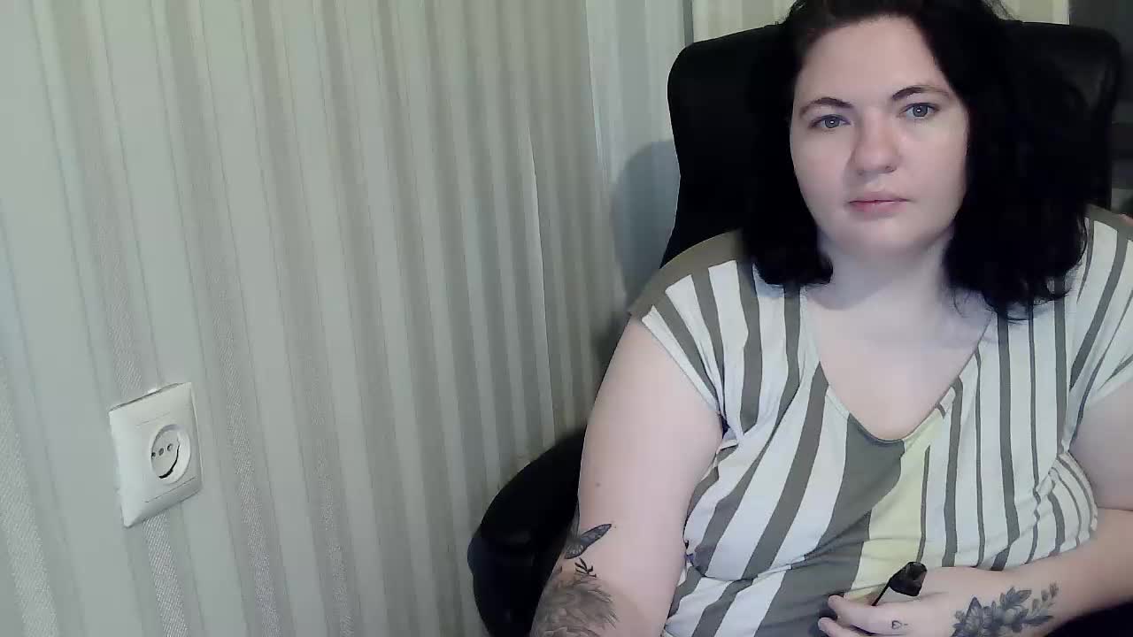 XLisaBlueX Adult Chat November 5, 2025