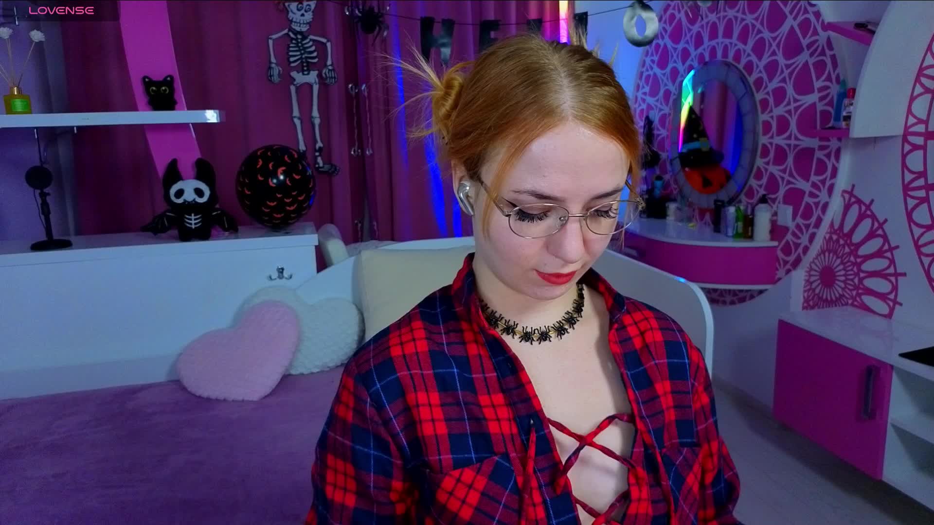 -milla--- Adult Chat November 4, 2025