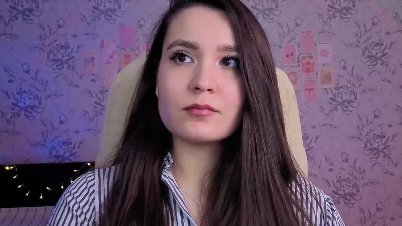 annie-fleur Adult Chat November 5, 2025