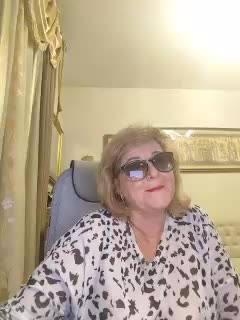 KarinkaSweet Adult Chat November 4, 2025