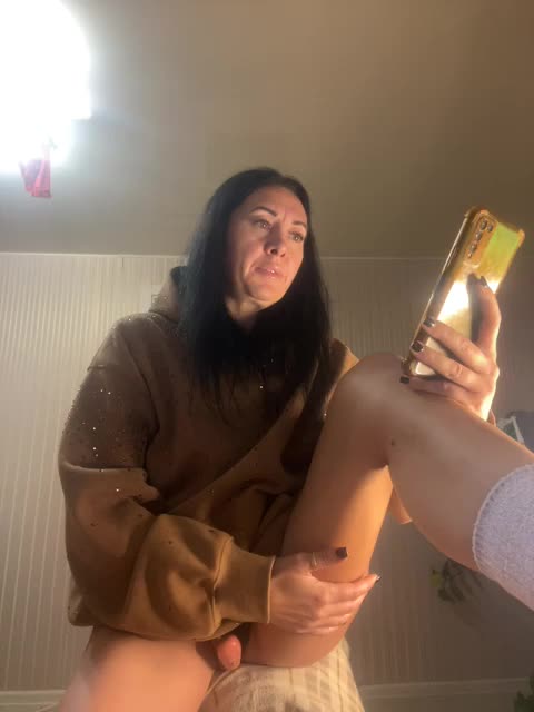 Karolina_Milf Adult Chat November 5, 2025