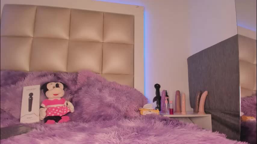 juliana_js_ Adult Chat November 6, 2025