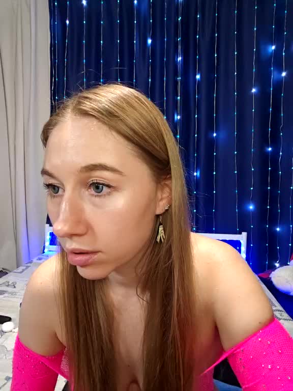 kiskaWEDNESDAY Adult Chat November 5, 2025