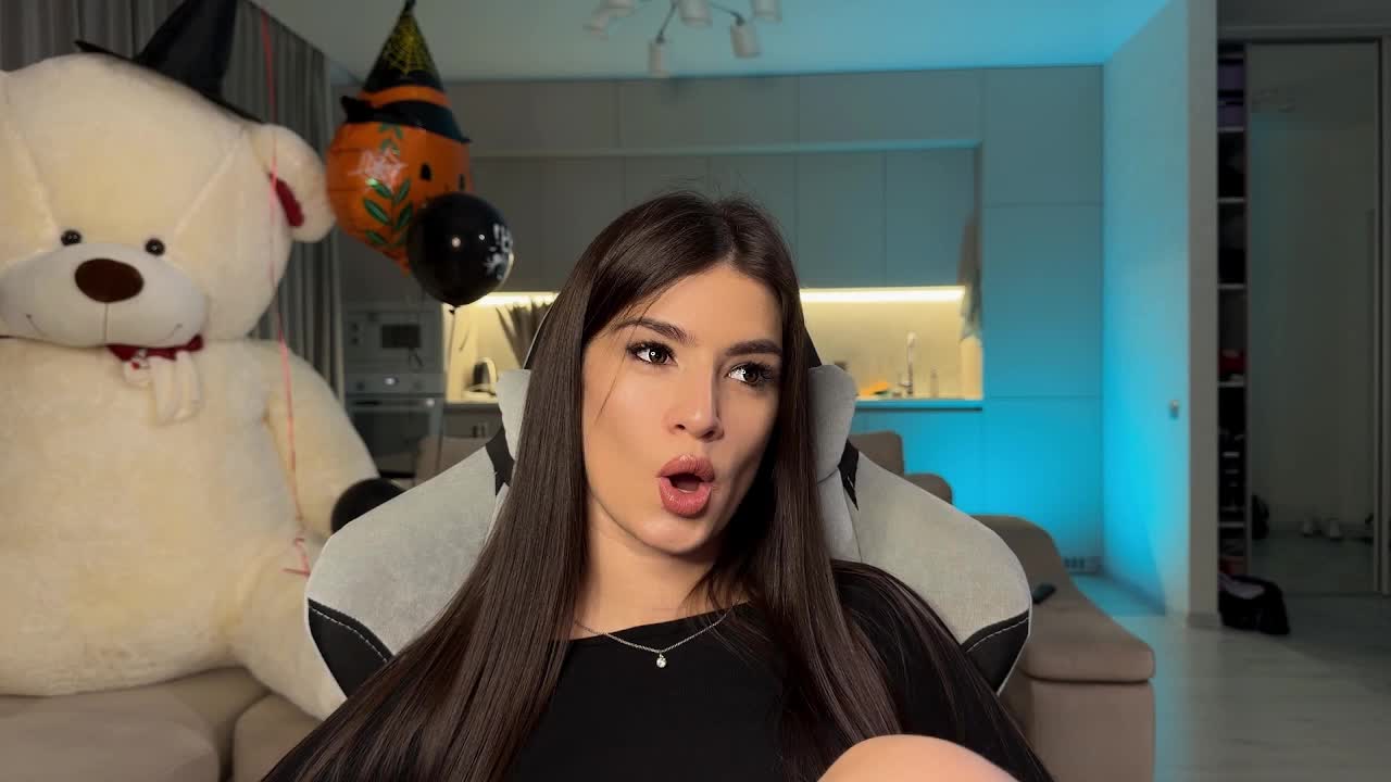 Sofi-Mi Adult Chat November 5, 2025