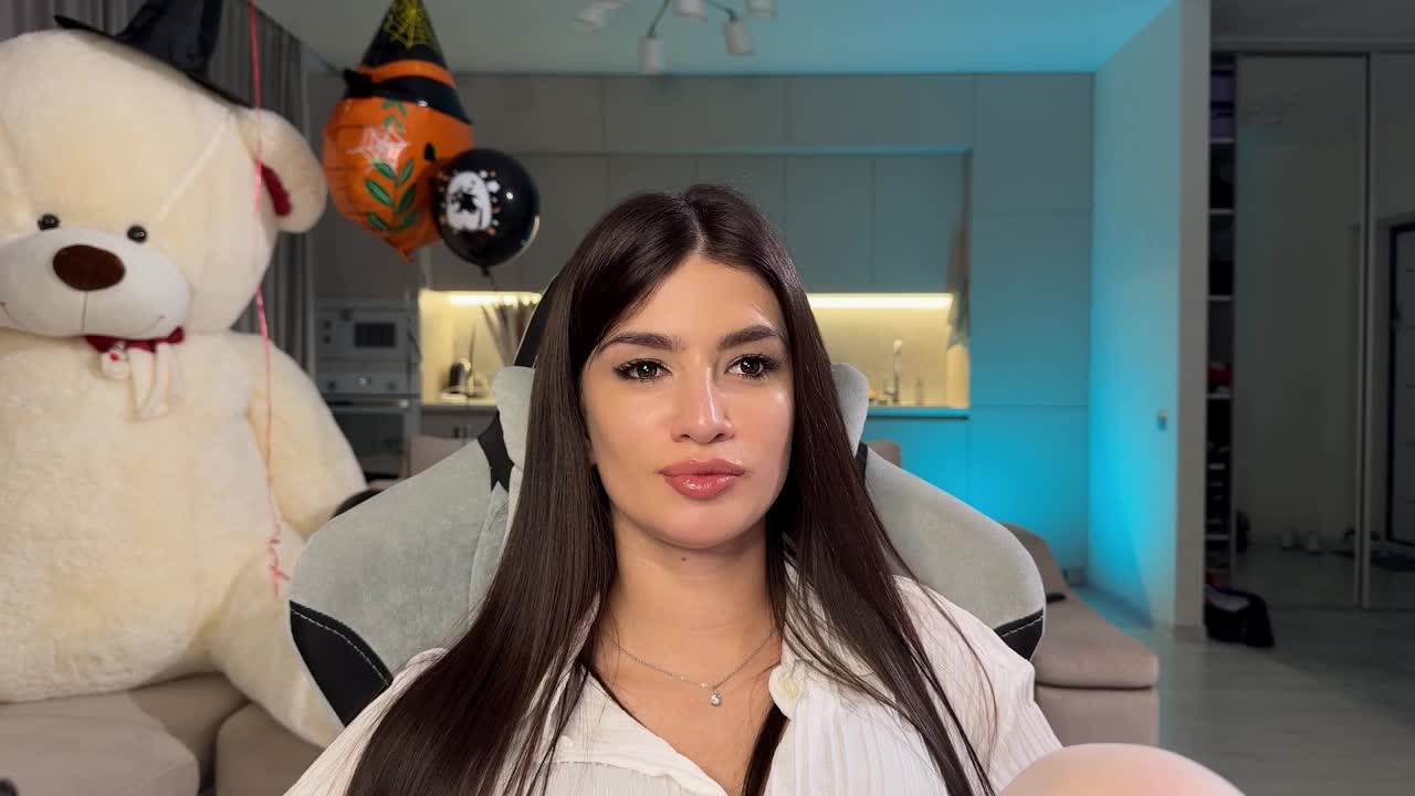 Sofi-Mi Adult Chat November 5, 2025