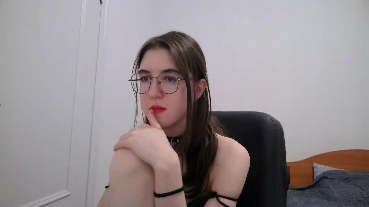 Sweet-Astarte Adult Chat November 5, 2025