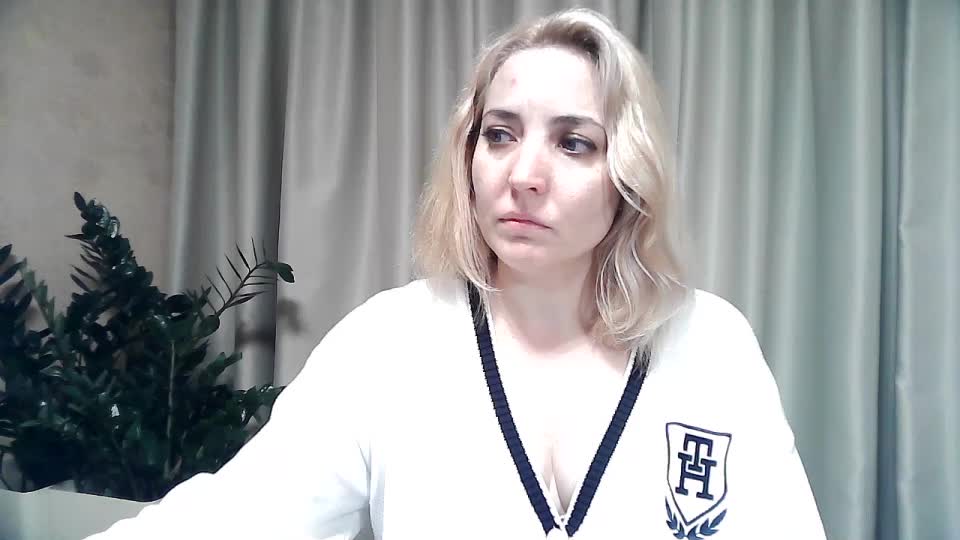 mariska-kiska Adult Chat November 3, 2025