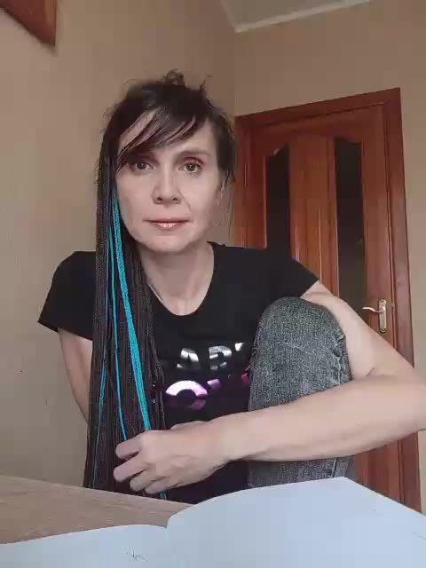 Hellenalonenochka Adult Chat November 4, 2025