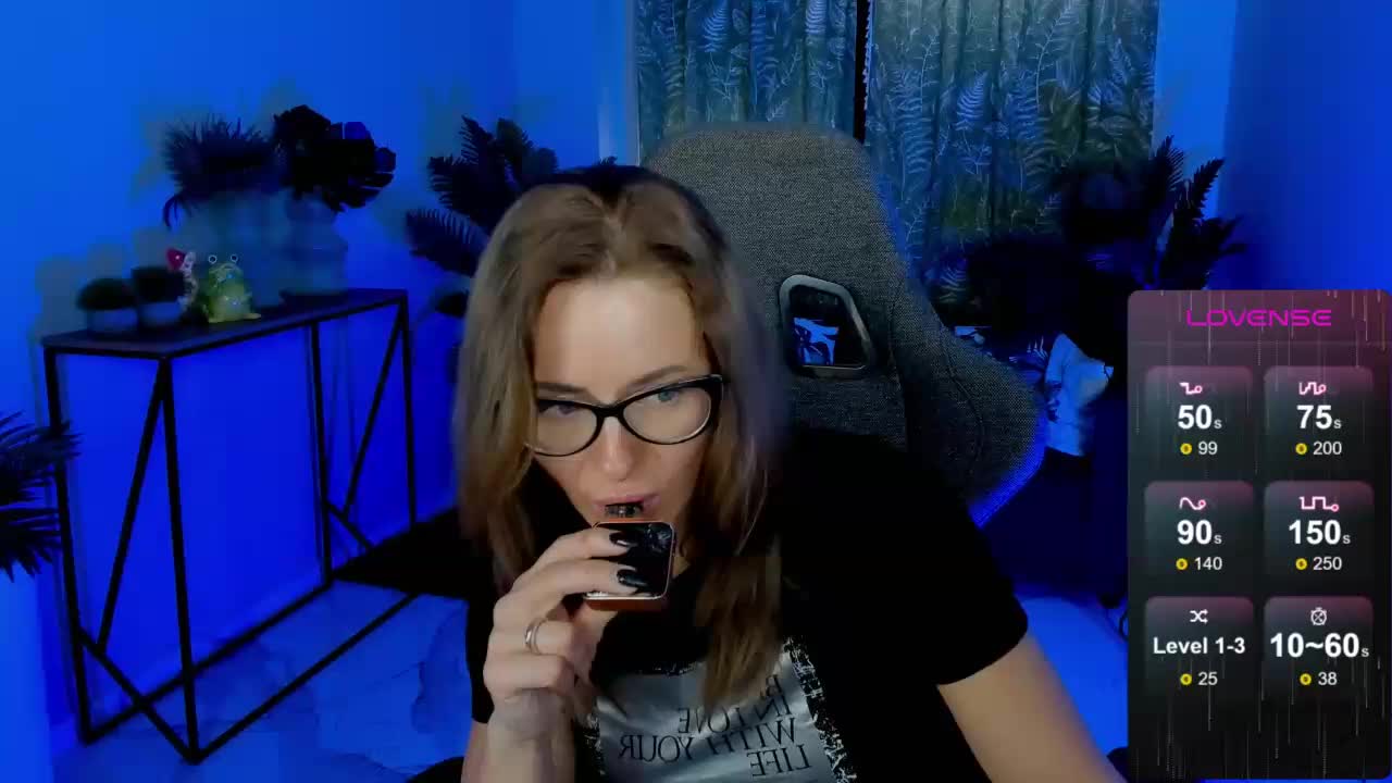 FreyaFindomFitGoddess Adult Chat November 6, 2025