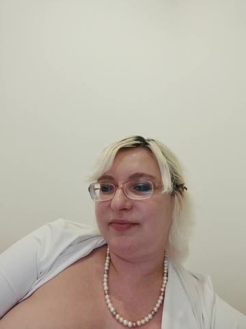 Vika211 Adult Chat November 5, 2025