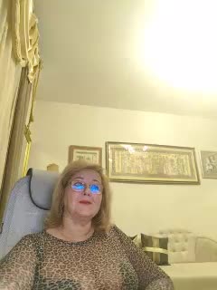 KarinkaSweet Adult Chat November 5, 2025