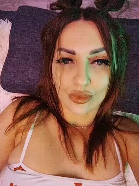 SexyKitty75-1 Adult Chat November 4, 2025