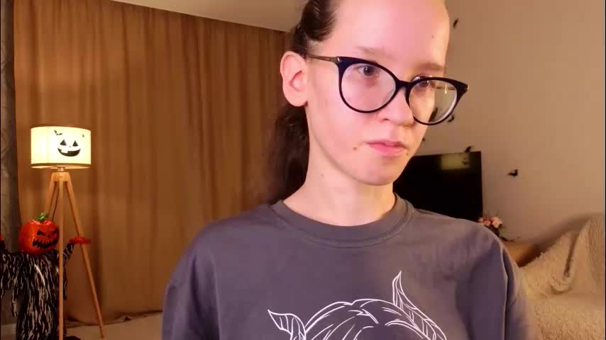 lynettebails Adult Chat November 6, 2025