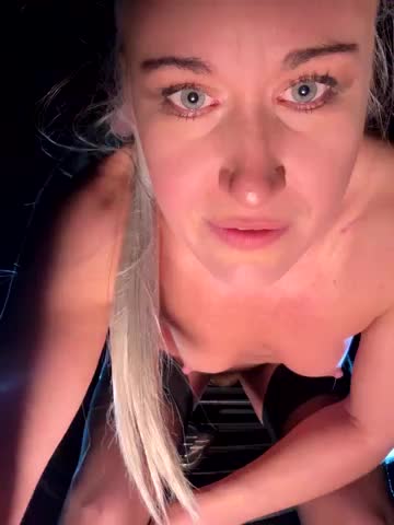 Dina-Light Adult Chat November 4, 2025