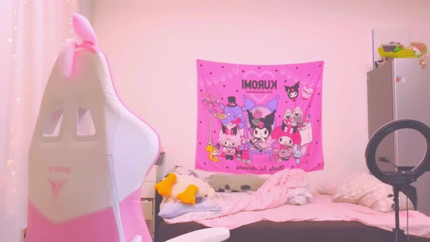 Milia_Parker Adult Chat November 6, 2025