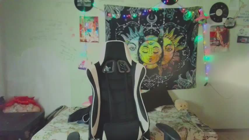 Lil_foxxx Adult Chat November 4, 2025