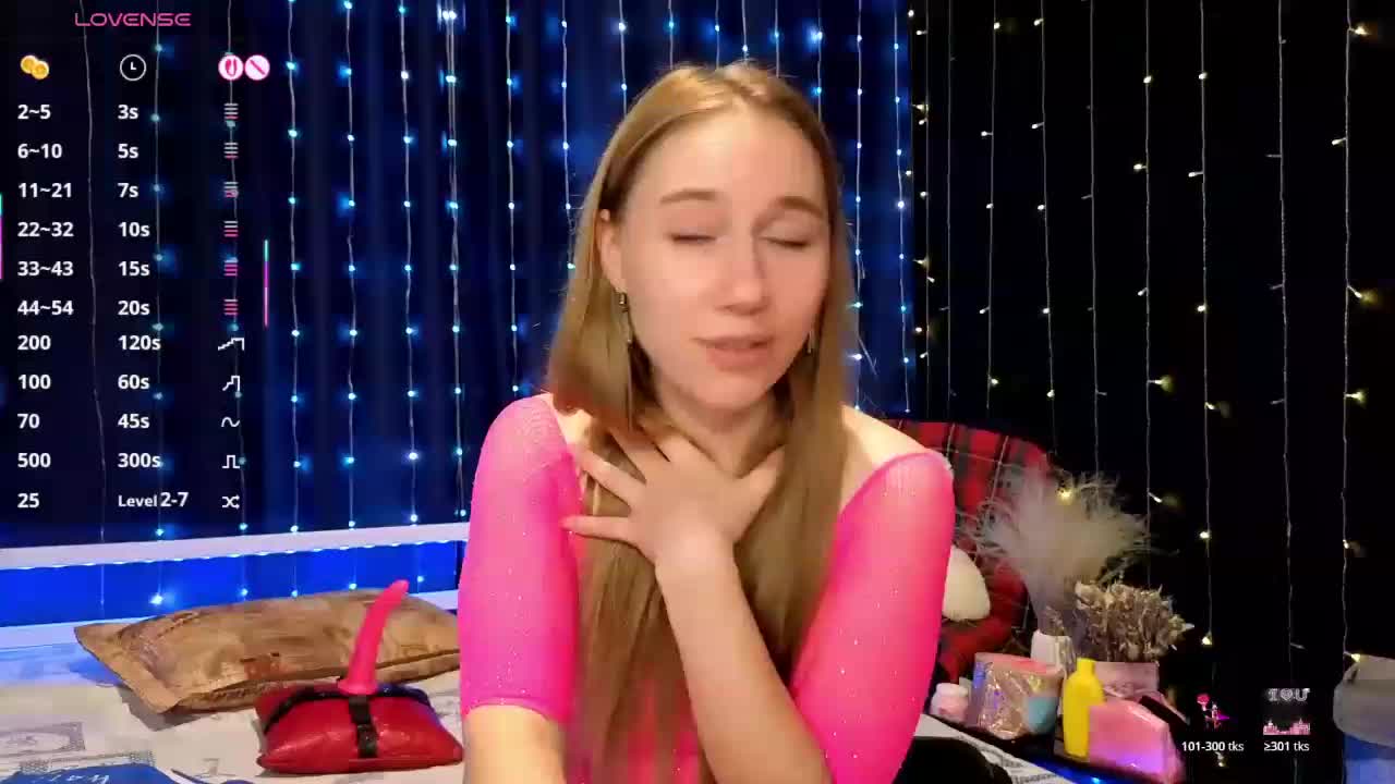 kiskaWEDNESDAY Adult Chat November 5, 2025