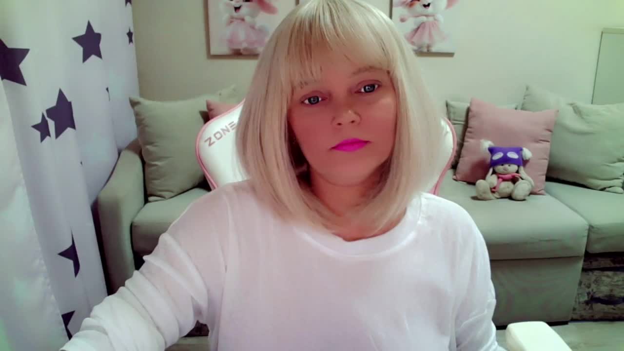 ChristieRoses Adult Chat November 5, 2025