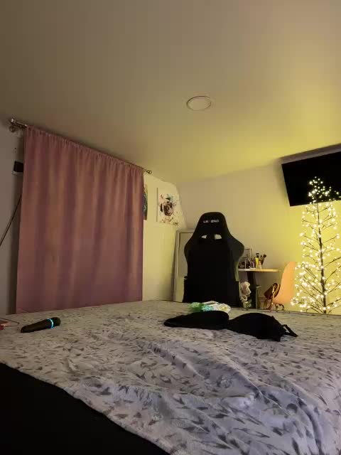 -MaybeBaby- Adult Chat November 4, 2025